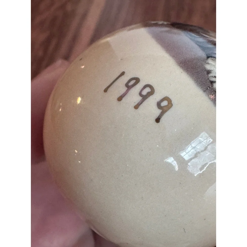 Vintage‎ Ceramic Cat Egg With Stand Hand Painted